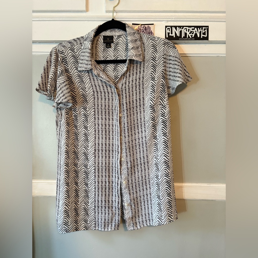 Worthington Monochrome Chevron Top